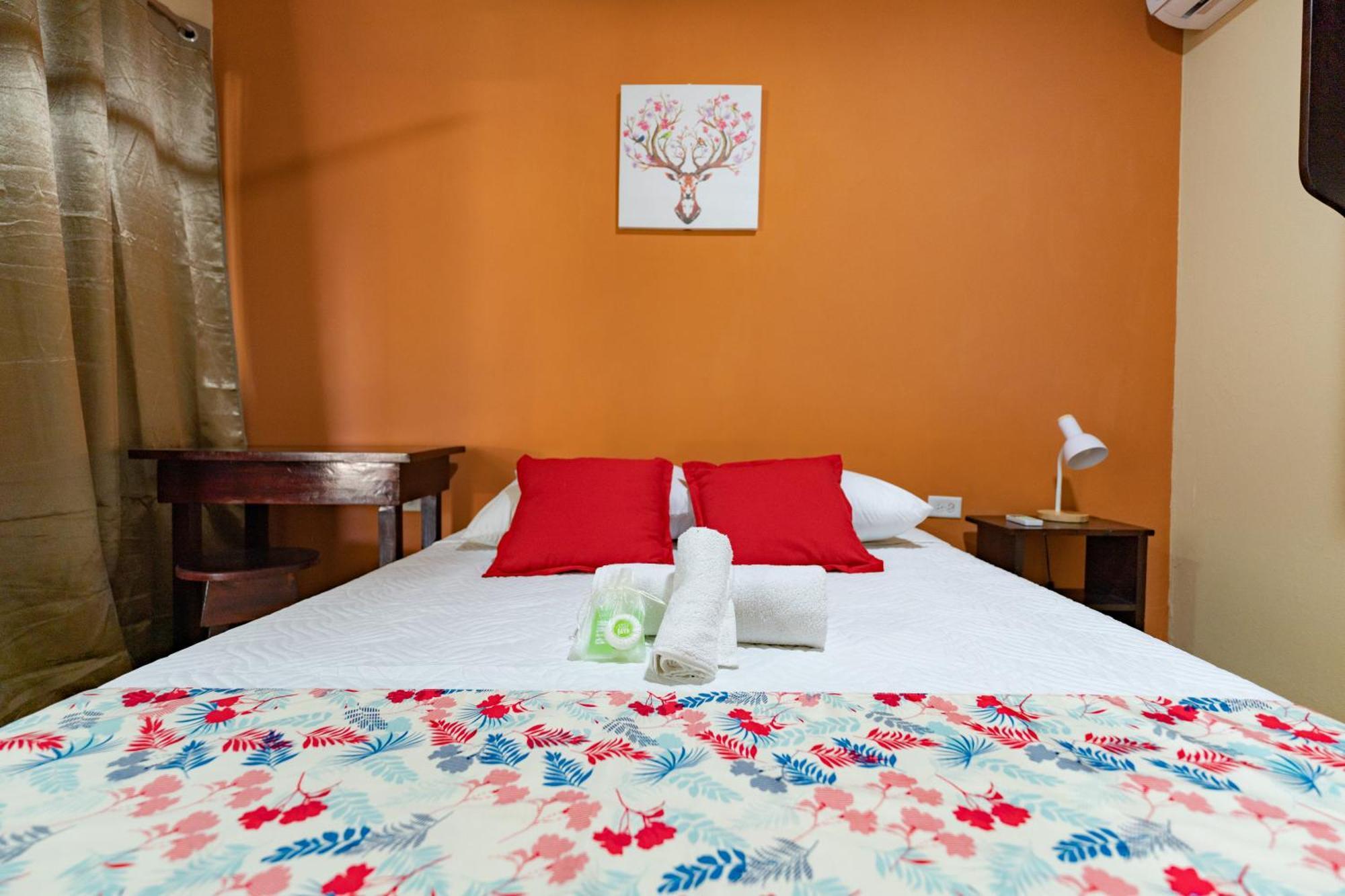 ليبيريا El Cocobolo Food&Rest Room 4 Bed And Breakfast Wifi Ac Pkg Gratis المظهر الخارجي الصورة