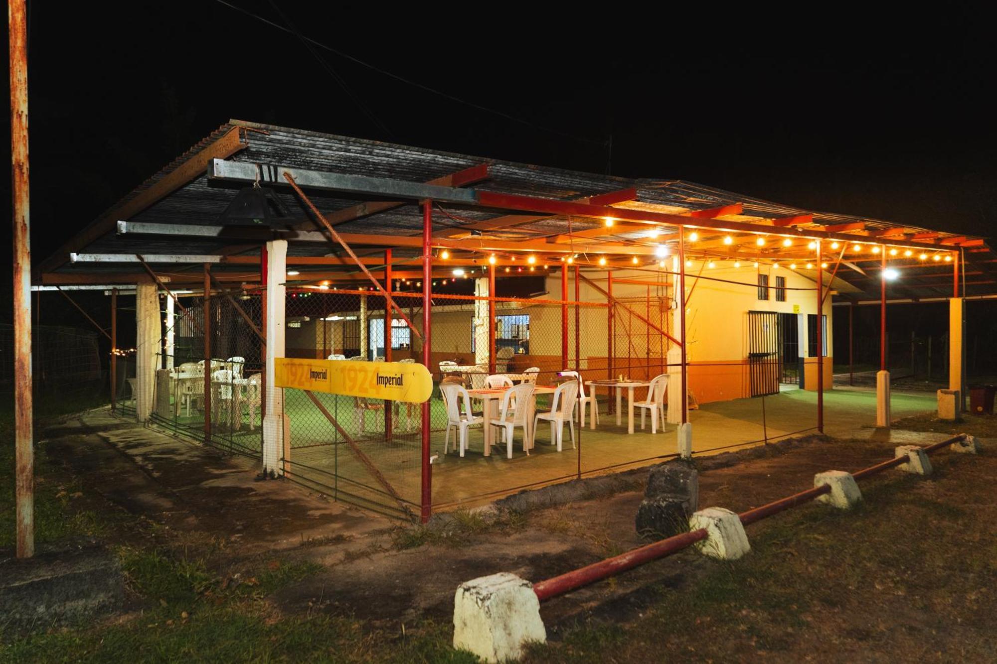 ليبيريا El Cocobolo Food&Rest Room 4 Bed And Breakfast Wifi Ac Pkg Gratis المظهر الخارجي الصورة
