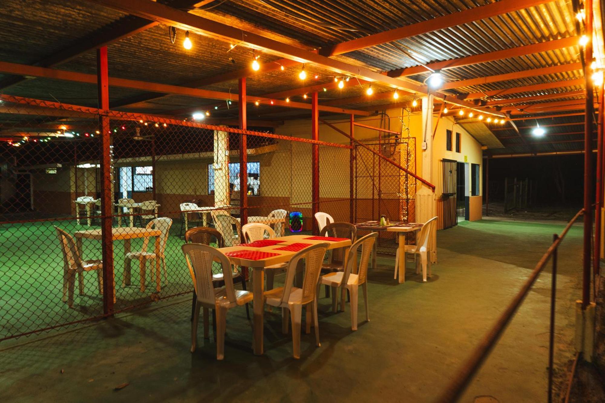 ليبيريا El Cocobolo Food&Rest Room 4 Bed And Breakfast Wifi Ac Pkg Gratis المظهر الخارجي الصورة