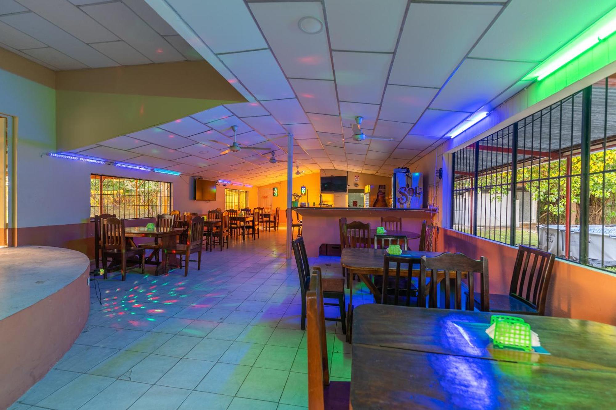 ليبيريا El Cocobolo Food&Rest Room 4 Bed And Breakfast Wifi Ac Pkg Gratis المظهر الخارجي الصورة