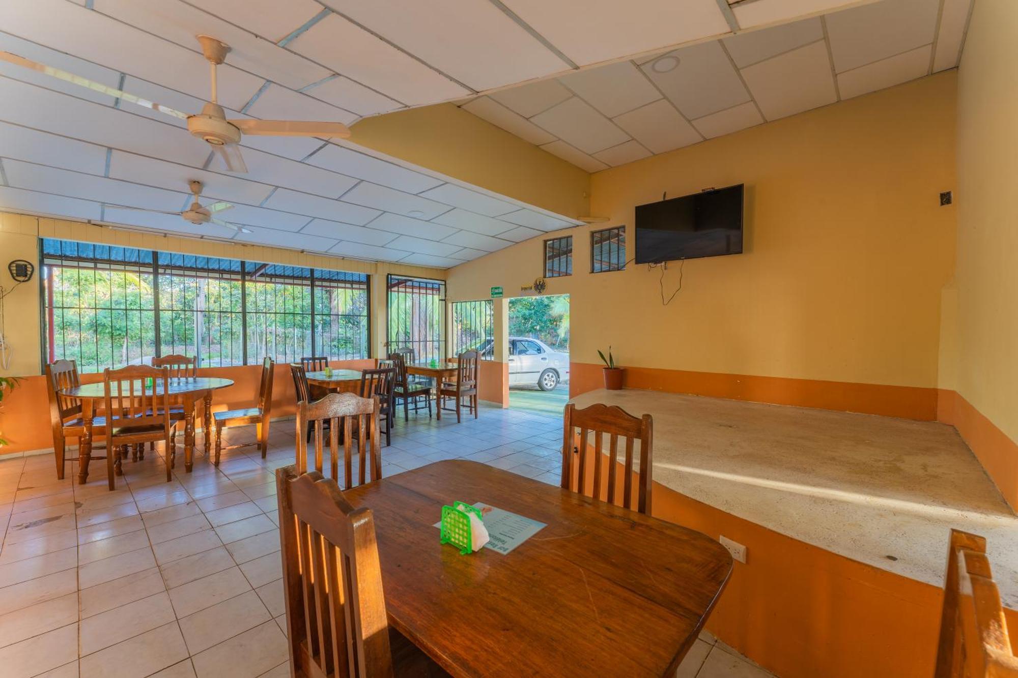 ليبيريا El Cocobolo Food&Rest Room 4 Bed And Breakfast Wifi Ac Pkg Gratis المظهر الخارجي الصورة
