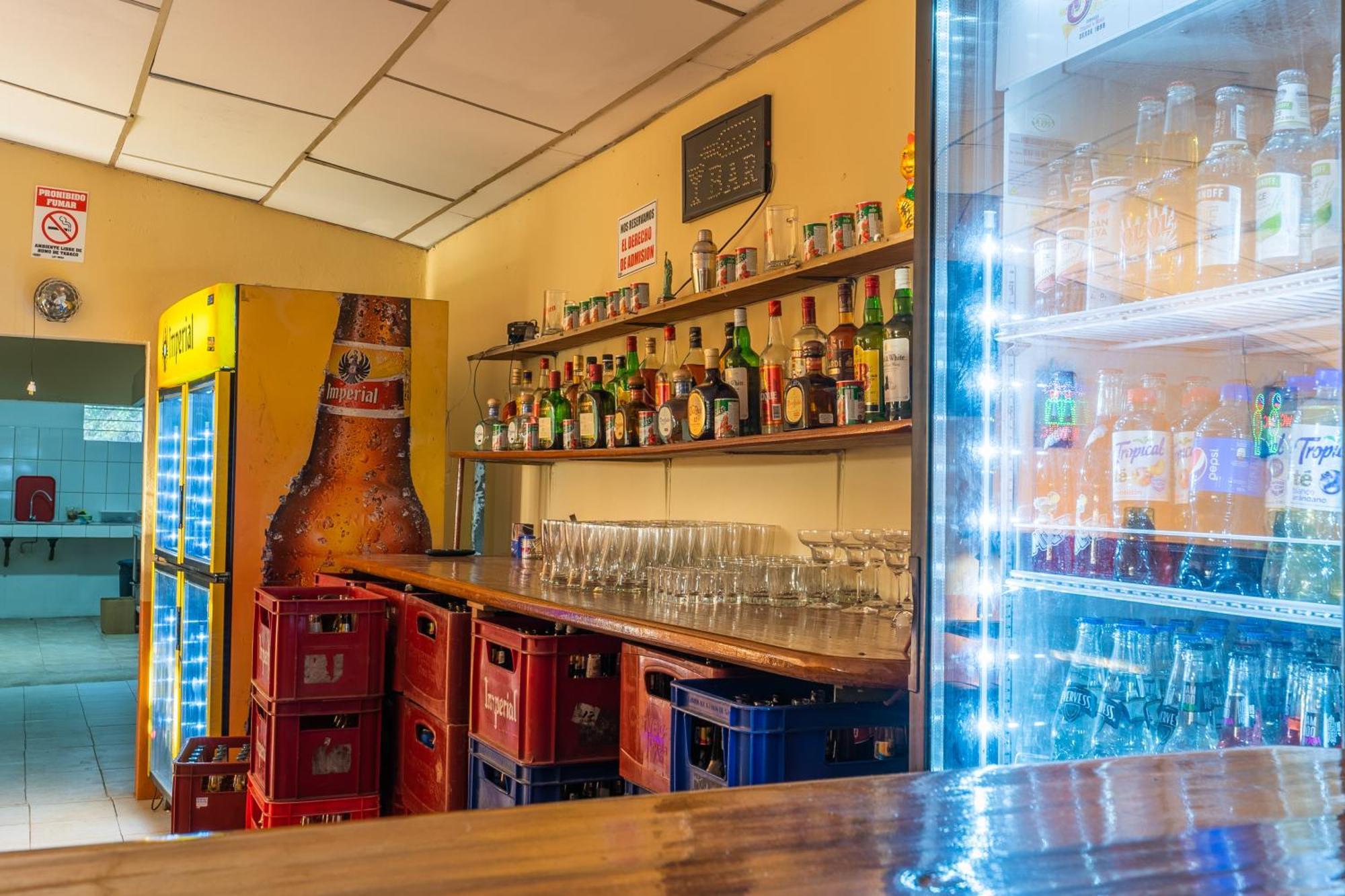 ليبيريا El Cocobolo Food&Rest Room 4 Bed And Breakfast Wifi Ac Pkg Gratis المظهر الخارجي الصورة